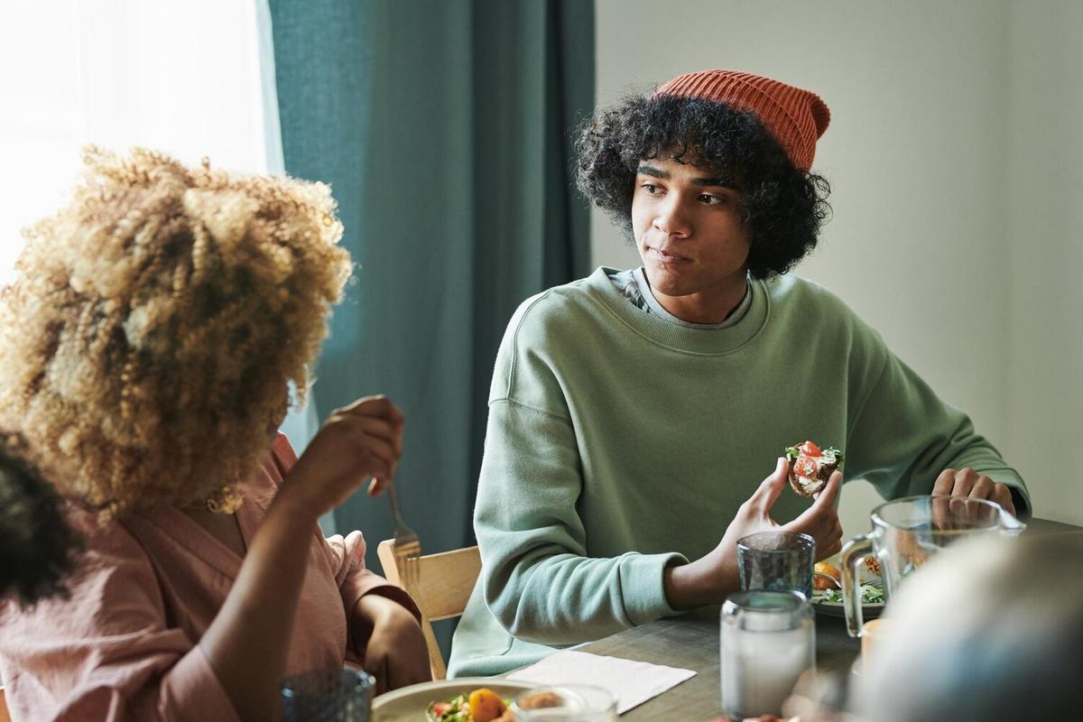 Mindful Eating: How to Build a Healthier Relationship with Food