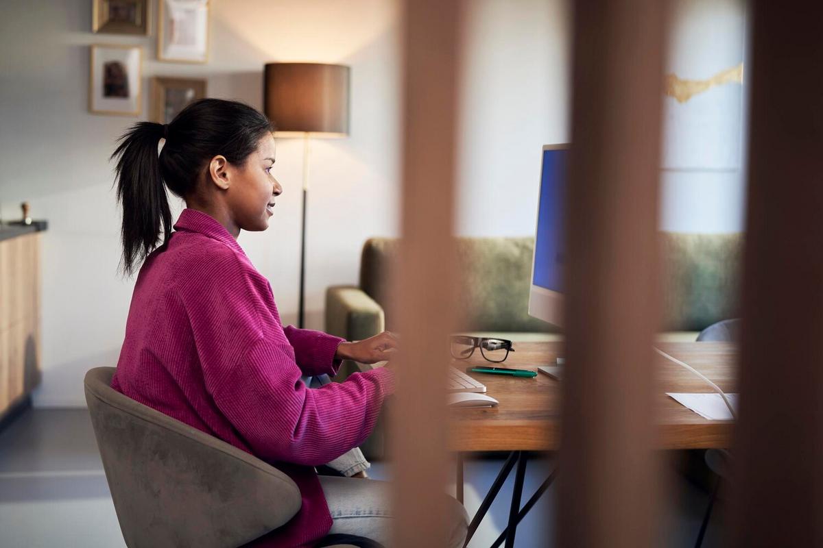 The Rise of Virtual Assistants: Transforming Everyday Tasks